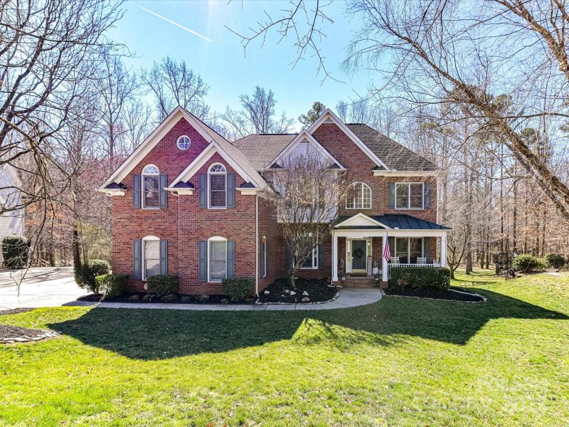 Silver Creek, Waxhaw Community