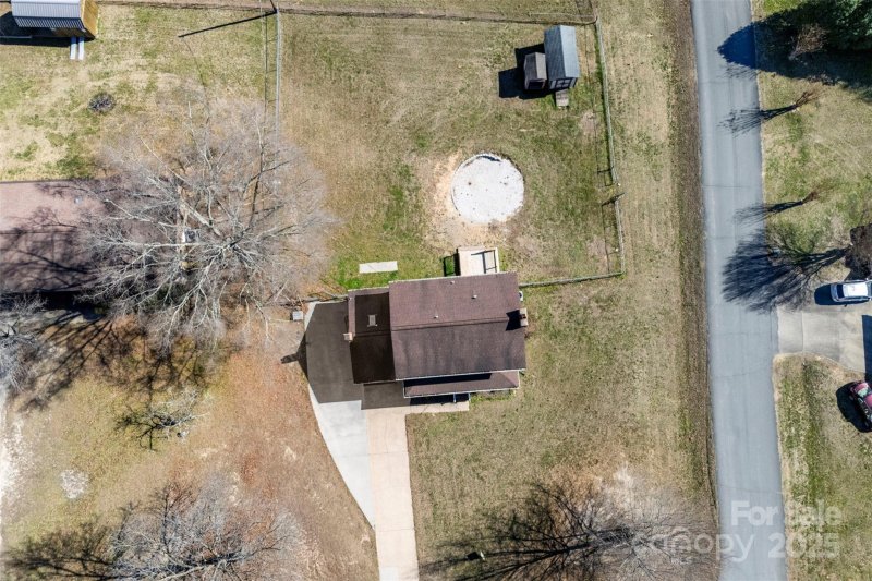 Property image 4 at 305 Plantation Drive, Kings Mountain, NC 28086