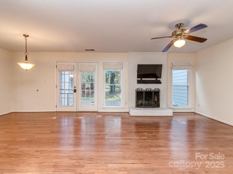 Property image 5 at 9128 Kings Canyon Drive, Charlotte, NC 28210