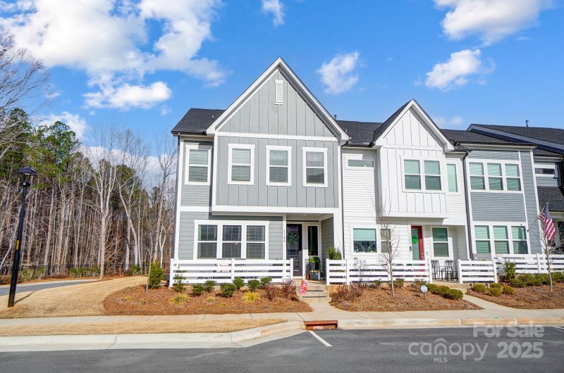 Property image 2 at 118 Isleworth Avenue, Mooresville, NC 28117