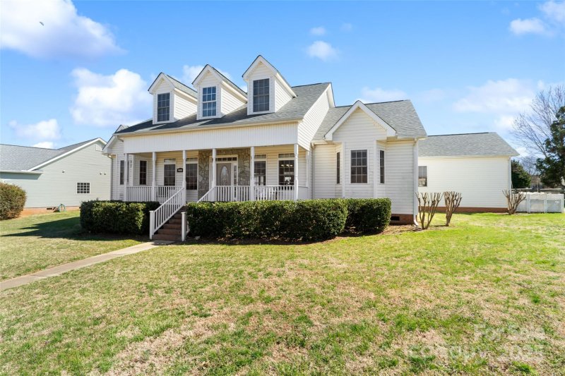 Property image 2 of 1249 Maddy Lane in Stoneridge Lakes, Rock Hill, SC 29732