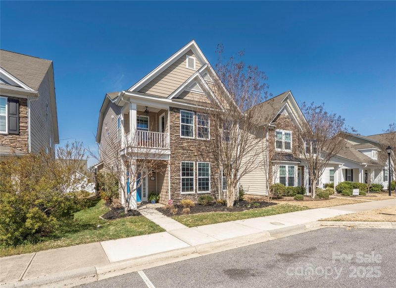 Property image 2 at 13925 Helen Benson Boulevard, Davidson, NC 28036