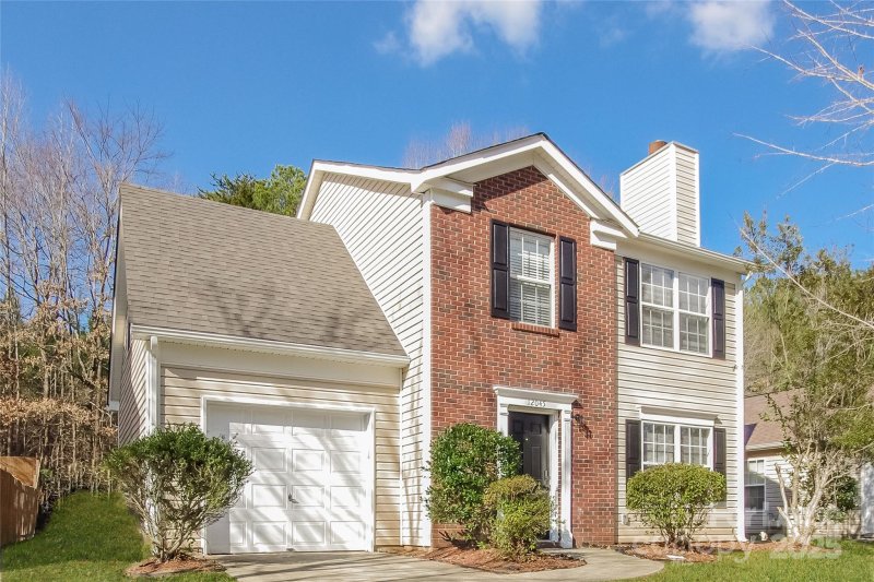 Property image 2 at 12045 Stewarts Crossing Drive, Charlotte, NC 28215