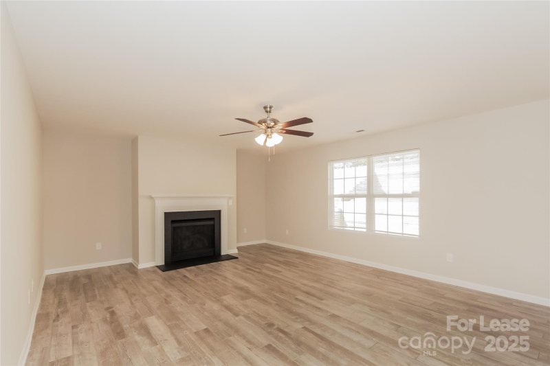 Property image 4 at 2735 Highland Park Drive, Charlotte, NC 28269