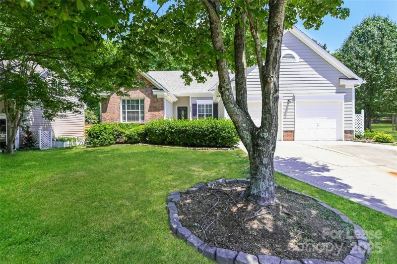 10306 Suffield Court