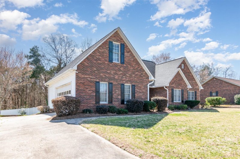 Property image 3 at 1114 Setter Lane, Concord, NC 28025