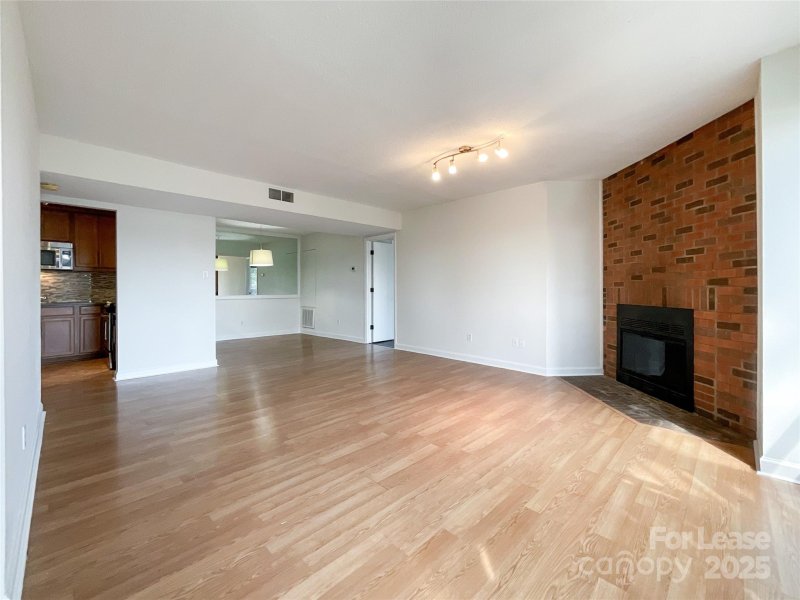 Property image 4 at 1612 Sharon Road, Charlotte, NC 28210