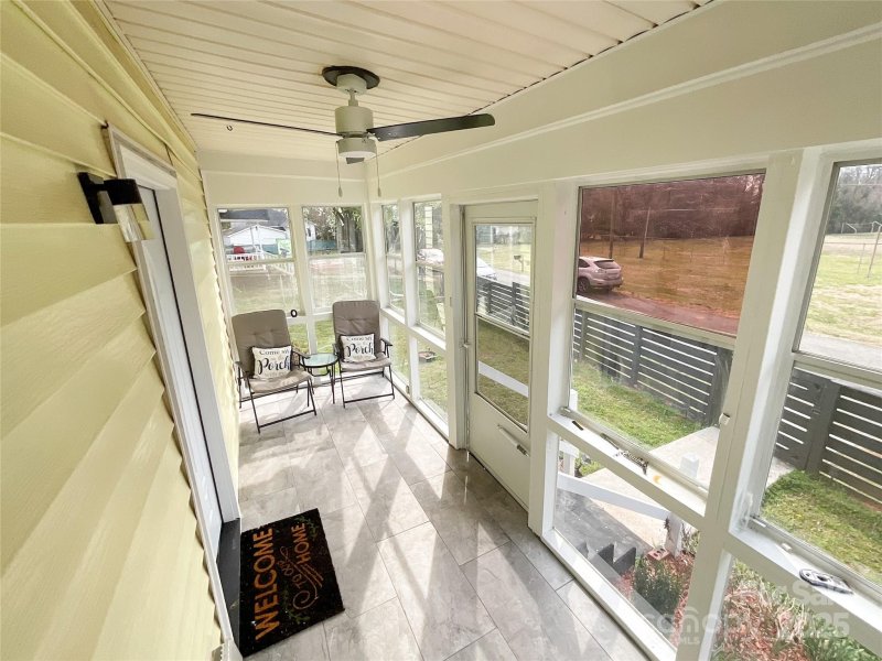 Property image 5 of 101 Loya Street in Madora, Mount Holly, NC 28120