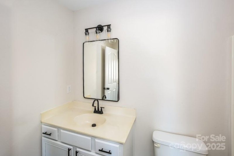 Property image 5 at 2868 Oasis Lane, Charlotte, NC 28214