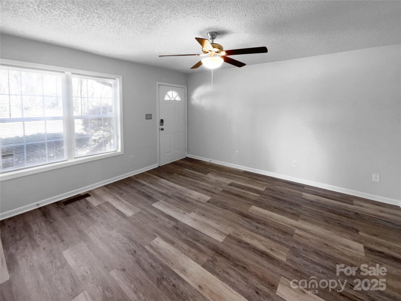 Property image 3 at 2725 Fair Oaks Drive, Gastonia, NC 28054