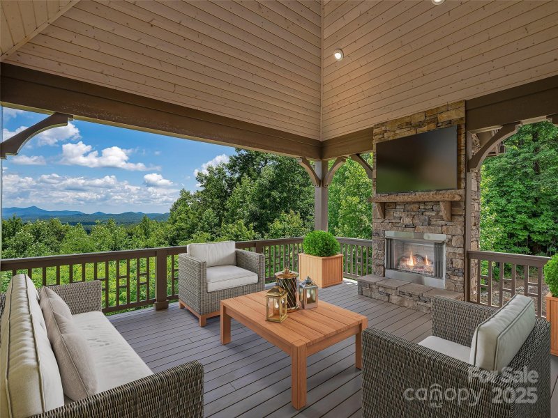 Property image 5 of 527 Falkirk Way in Cobblestone Village, Zirconia, NC 28790