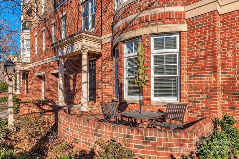 Property image 4 at 6707 Louisburg Square Lane, Charlotte, NC 28210