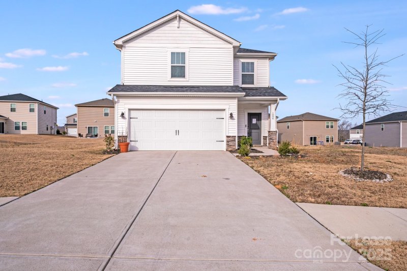 1004 Jeffery Dean Court