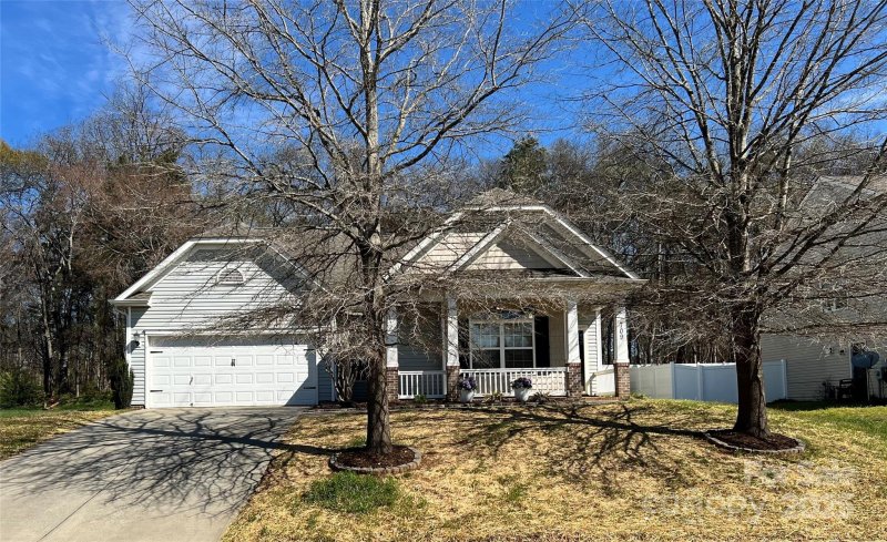 Property image 2 at 709 Yvonne Drive, Concord, NC 28027