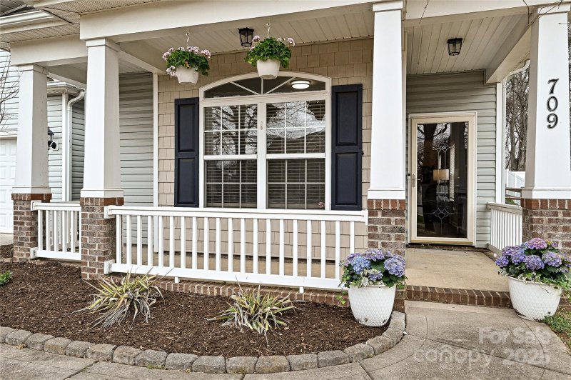 Property image 3 at 709 Yvonne Drive, Concord, NC 28027