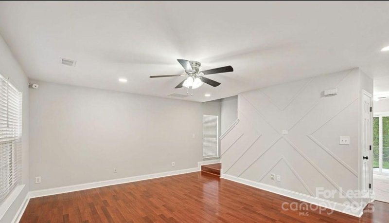 Property image 2 at 231 Winding Canyon Drive, Charlotte, NC 28214