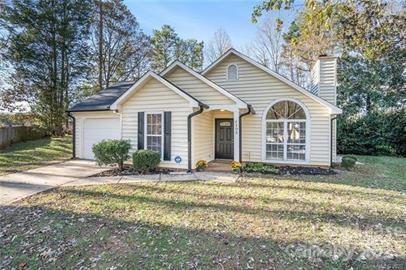 Property image 2 at 6103 Sunbridge Court, Charlotte, NC 28269