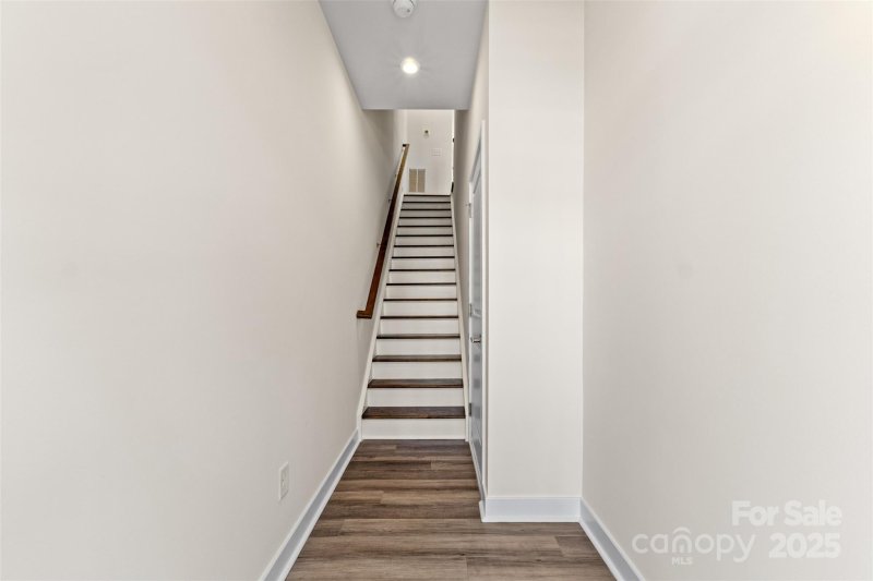Property image 4 of 3645 S Tryon Street in South Tryon Townhomes, Charlotte, NC 28217