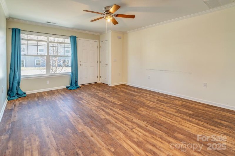 Property image 4 of 1106 Lynwood Forest Road in Baldwin Commons, Arden, NC 28704