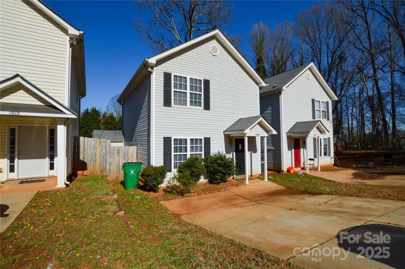 Property image 2 at 1008 Beaugard Drive, Charlotte, NC 28208