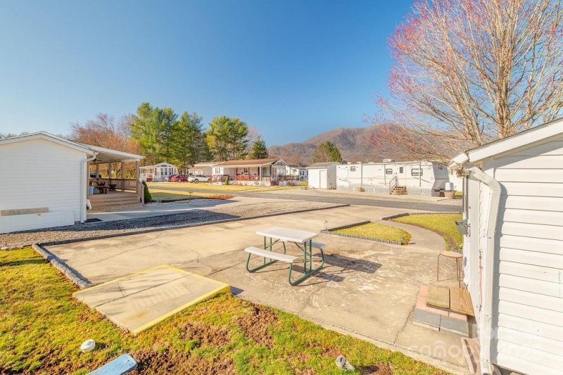 Property image 3 at 39 Polka Lane, Waynesville, NC 28785