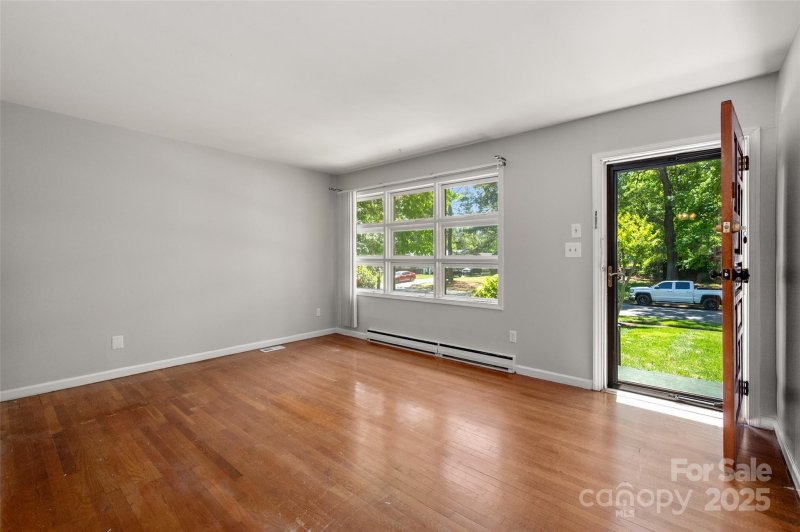 Property image 4 at 1232 Bilmark Avenue, Charlotte, NC 28213