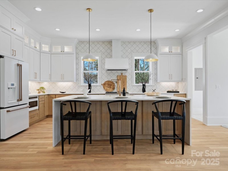 Property image 2 at 1139 West Boulevard, Charlotte, NC 28208