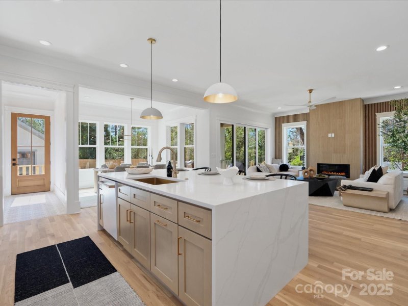 Property image 5 at 1139 West Boulevard, Charlotte, NC 28208