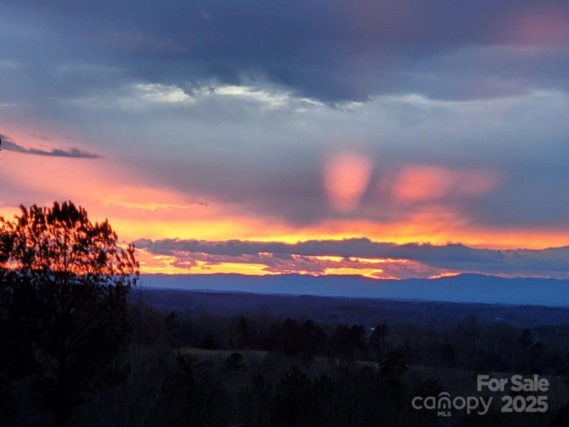 Property image 2 of 121 Arbra Mountain Way in Yellowtop Mountain Estates, Bostic, NC 28018