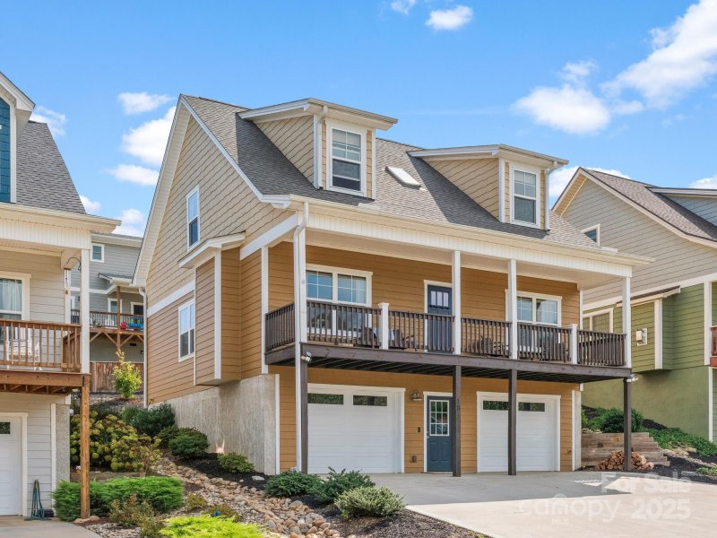 18 Greenwood Fields Drive