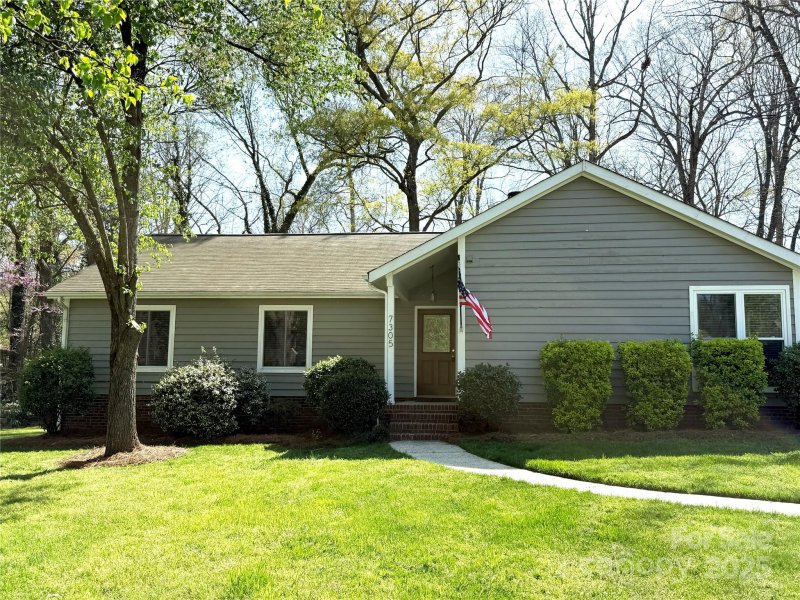 7305 Park Vista Circle