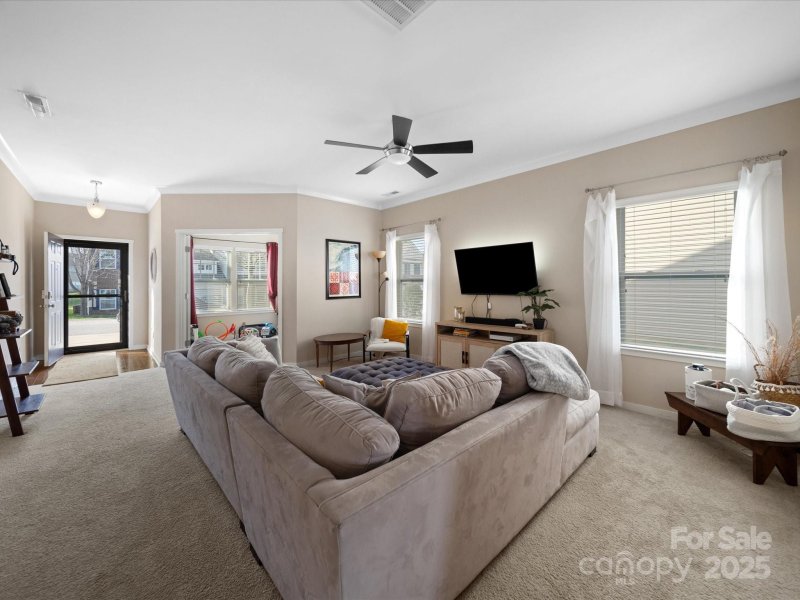 Property image 4 at 430 Battery Circle, Clover, SC 29710