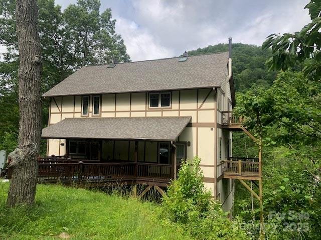 Property image 2 of 20 Lila Lane in Mount Soma, Clyde, NC 28721