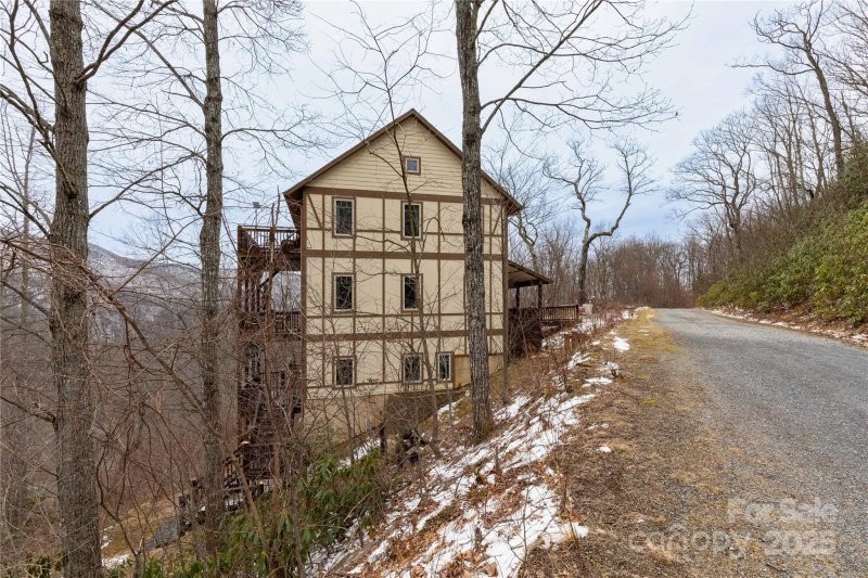 Property image 4 of 20 Lila Lane in Mount Soma, Clyde, NC 28721