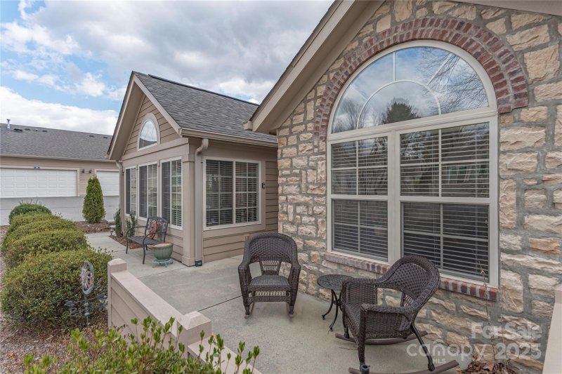 Property image 3 at 39 Mountain Meadow Circle, Weaverville, NC 28787