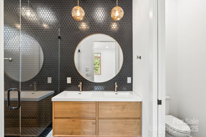 Property image 5 at 52 Euclid Boulevard, Asheville, NC 28806