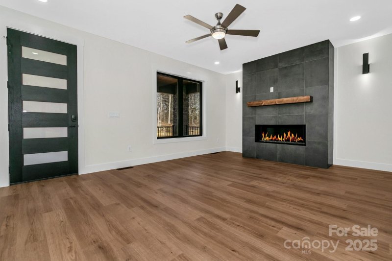 Property image 4 at 25 Scott Meadows Drive, Asheville, NC 28806