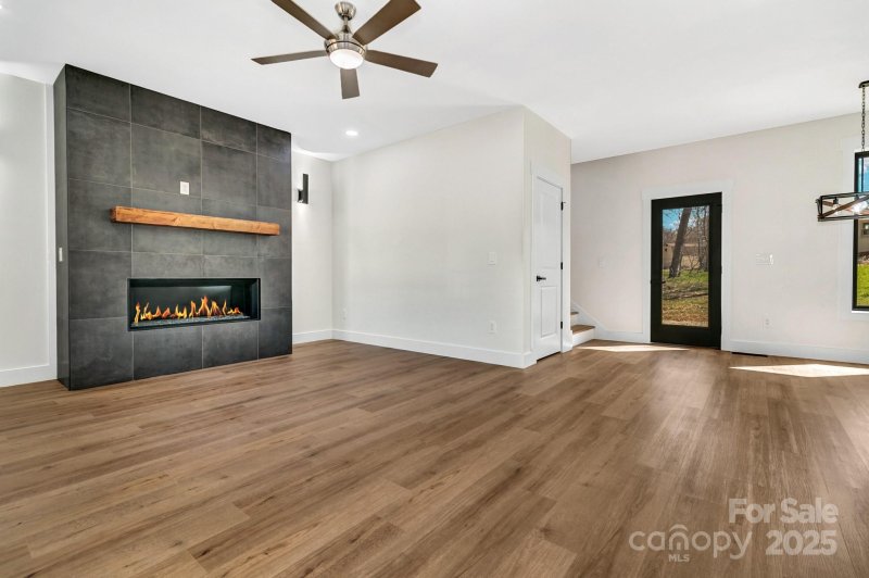 Property image 5 at 25 Scott Meadows Drive, Asheville, NC 28806