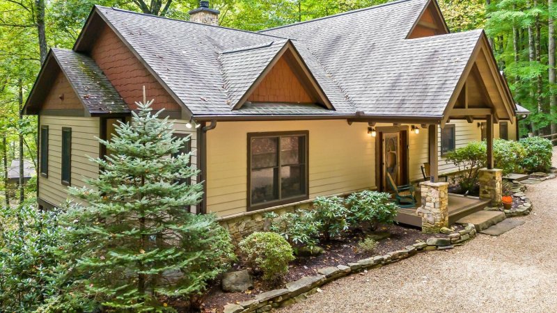 2700 Hickory Springs Road