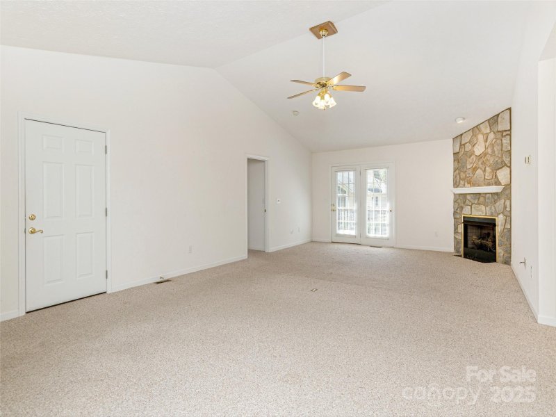 Property image 3 at 647 High Quarry Road, Hendersonville, NC 28791