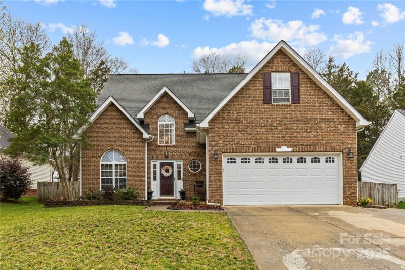 4741 Lauren Glen Street