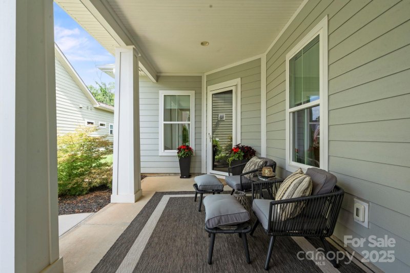 Property image 4 at 4922 Looking Glass Trail, Denver, NC 28037