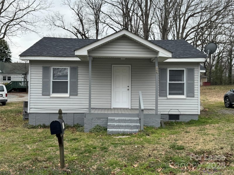 Property image 2 at 105 Cherry Street, Belmont, NC 28012