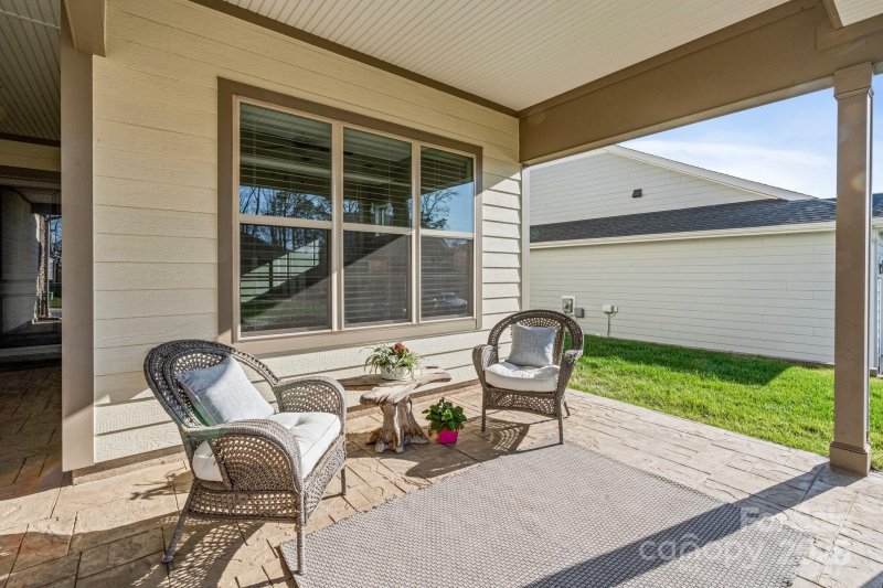 Property image 3 at 7127 Hanging Rock Court, Denver, NC 28037