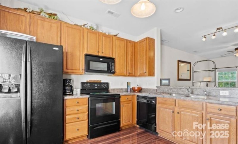 Property image 3 at 15270 Crossing Gate Drive, Cornelius, NC 28031