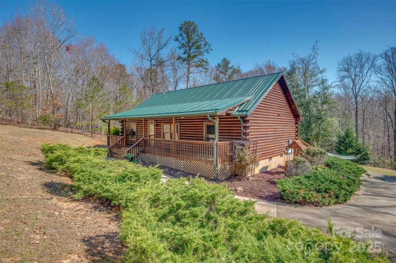 Property image 2 of 212 Midnight Pass in Clearwater Creek, Rutherfordton, NC 28139