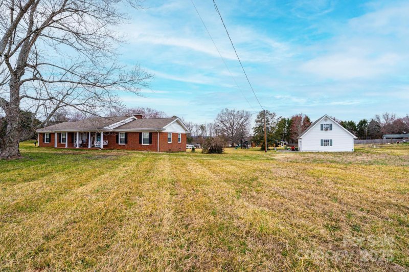 Property image 2 at 30 Hillsboro Road, Taylorsville, NC 28681