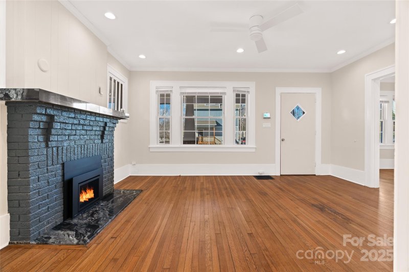 Property image 3 at 89 Winston Avenue, Asheville, NC 28803