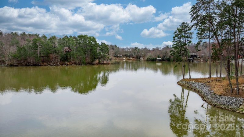 Property image 2 at 5743 Lake Pointe Drive, Granite Falls, NC 28630