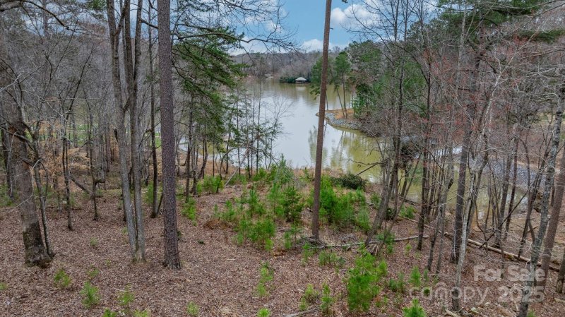 Property image 3 at 5743 Lake Pointe Drive, Granite Falls, NC 28630